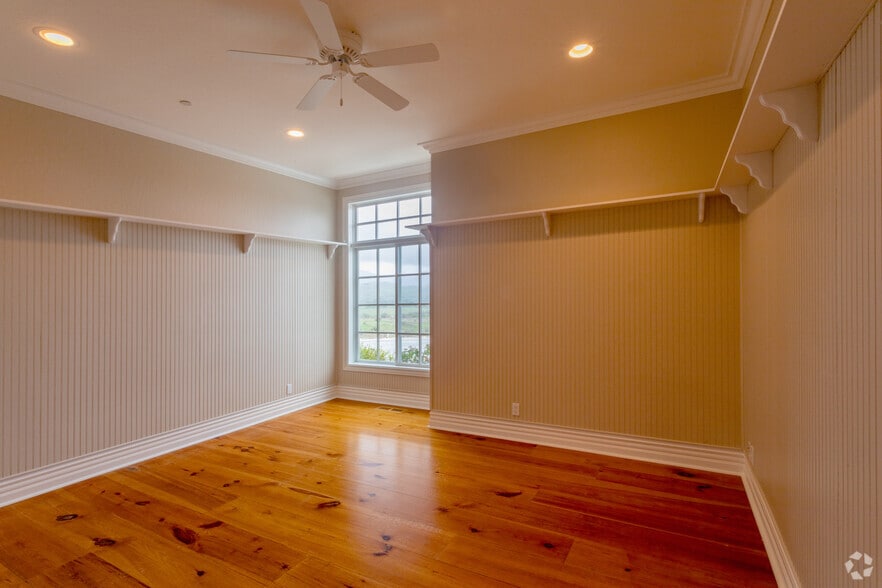 More Photos Of 12839 Airline Hwy, Paicines Winery Vineyard For Sale