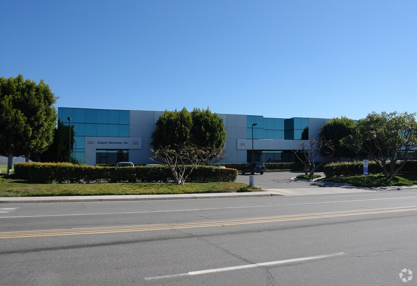 More Photos Of 9830 Siempre Viva Rd, San Diego Unknown For Lease