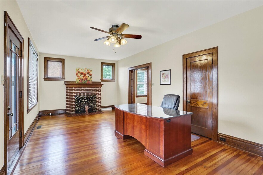 More Photos Of 27 S 34th St, Camp Hill Office For Lease