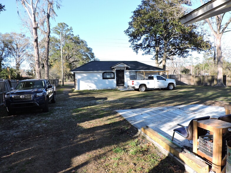 More Photos Of 5722 Dunn Ave, Jacksonville Medical For Sale