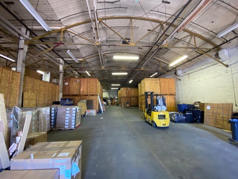 More Photos Of 8 W 9th St, Santa Rosa Warehouse For Lease