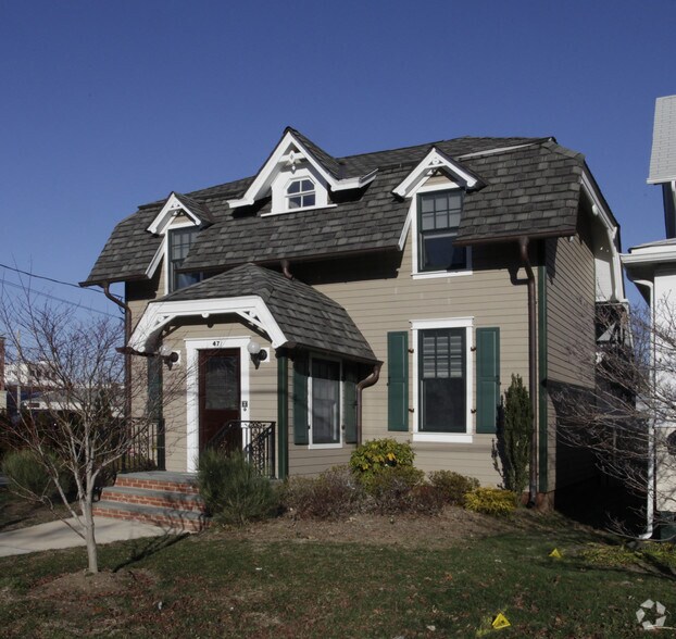 More Photos Of 47 Wallace St, Red Bank Office For Sale