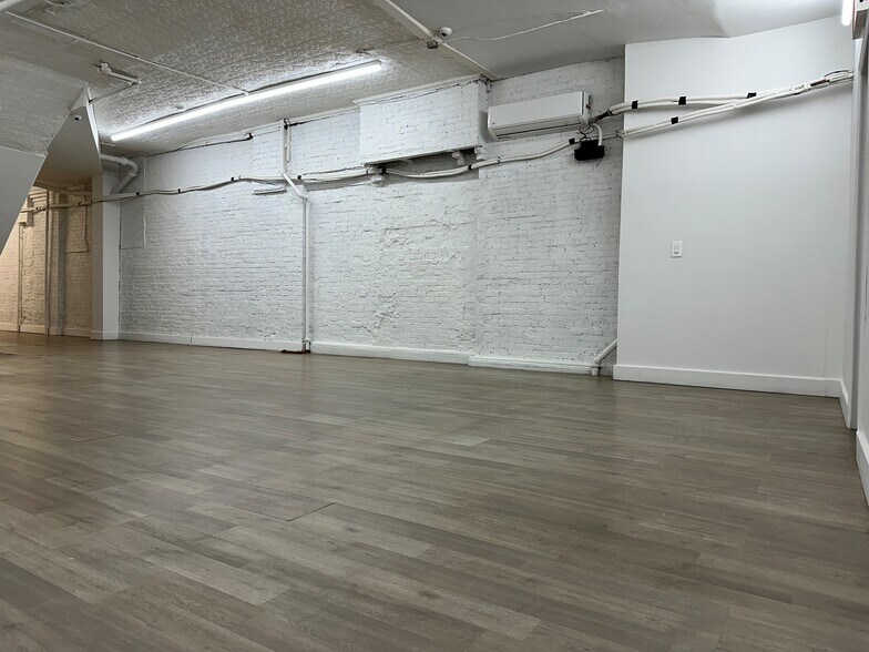 More Photos Of 93 Allen St, New York Apartments For Lease