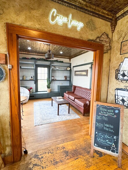 More Photos Of 319 Oklahoma Blvd, Alva Restaurant For Sale