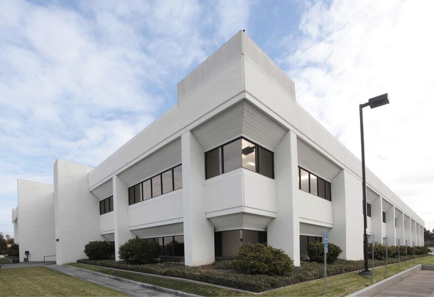 More Photos Of 1240 S State College Blvd, Anaheim Office For Lease
