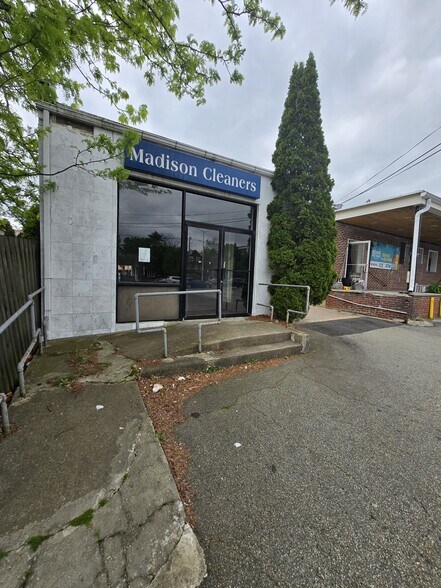 More Photos Of 88 Main St, Madison Freestanding For Sale