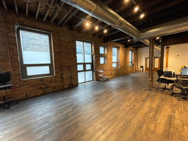 More Photos Of 34-38 W Gay St, Columbus Loft Creative Space For Sale