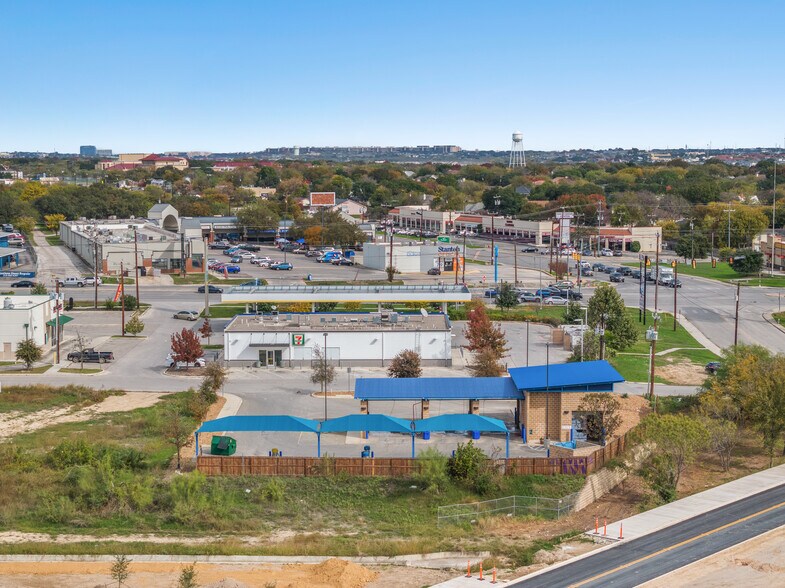 More Photos Of 7535 Bandera Rd, San Antonio Carwash For Sale