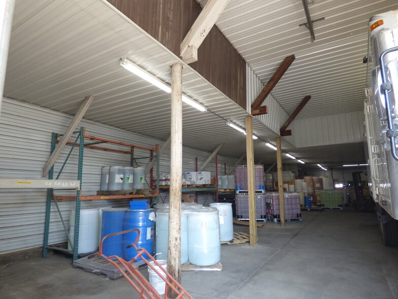 More Photos Of 108 N Renville St, Winthrop Distribution For Sale