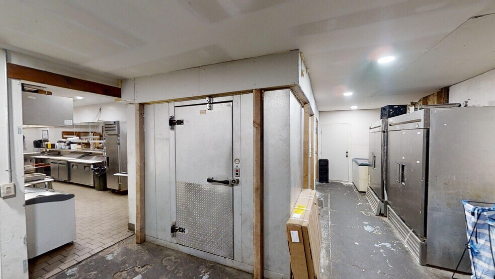 More Photos Of 614 N Bullard St, Silver City Restaurant For Sale