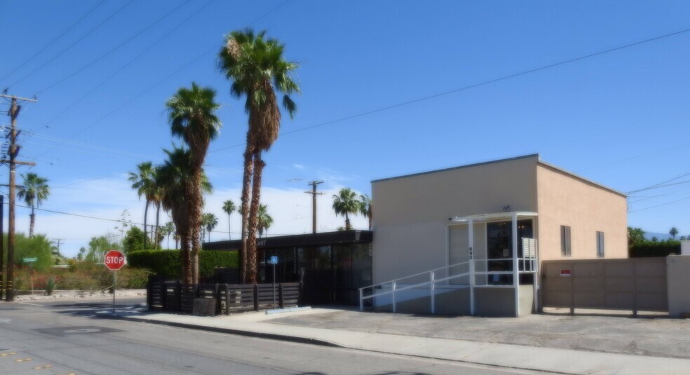 More Photos Of 693 E Sunny Dunes Rd, Palm Springs Freestanding For Sale