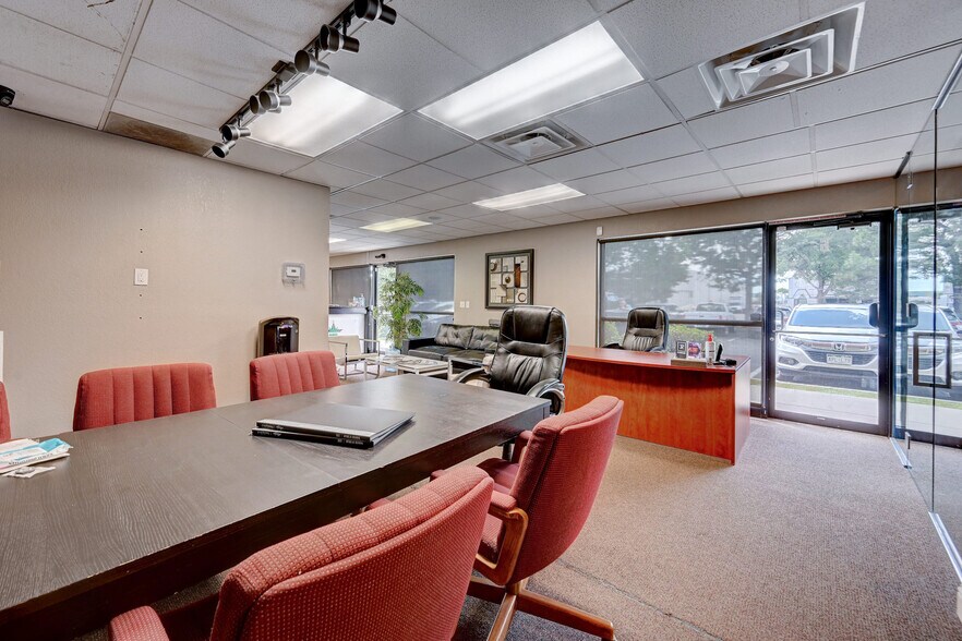 More Photos Of 7030 E 46th Avenue Dr, Denver Warehouse For Sale