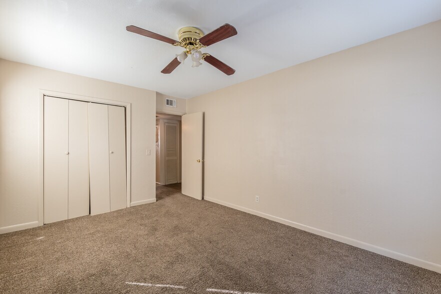 More Photos Of 1204-1216 Lakeview Dr NW, Conyers Apartments For Sale