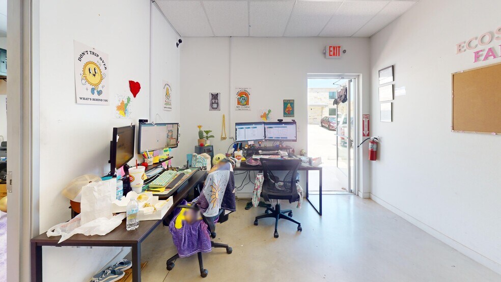 More Photos Of 12112 Anderson Mill Rd, Cedar Park Warehouse For Sale