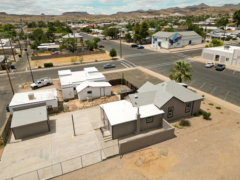 More Photos Of 310 E Oak St, Kingman Office For Sale