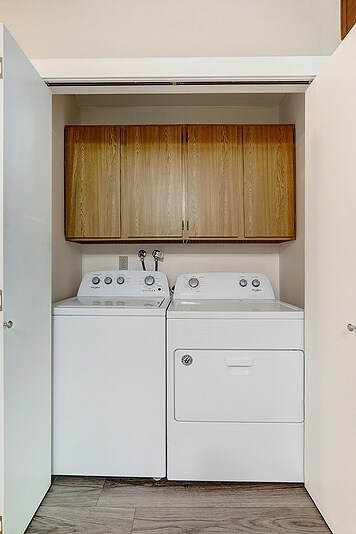 More Photos Of 9800 Roosevelt Way NE, Seattle Apartments For Sale