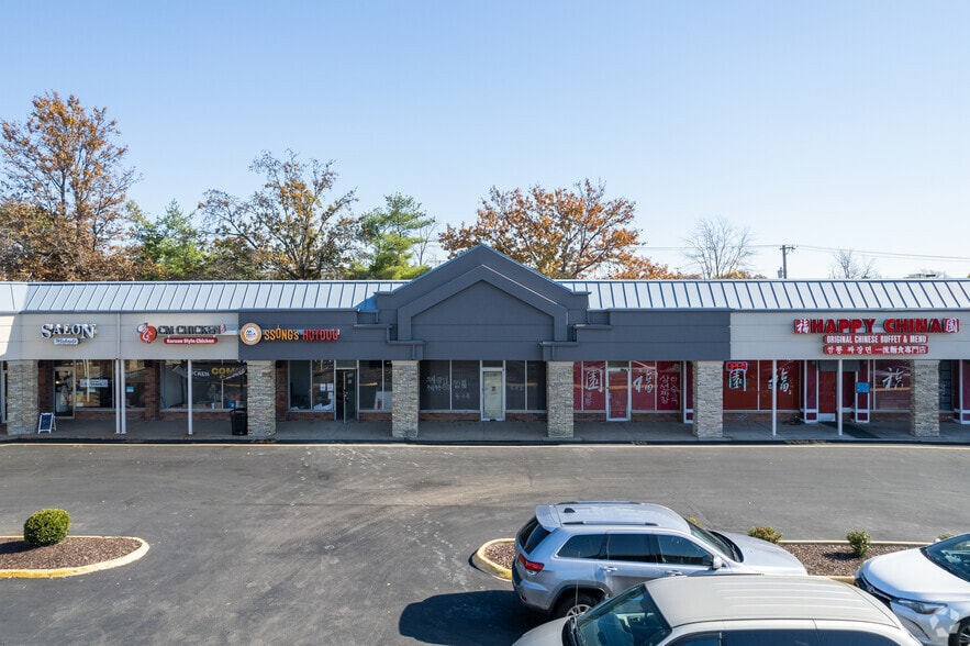 More Photos Of 12915-13029 Olive Blvd, Creve Coeur Unknown For Lease