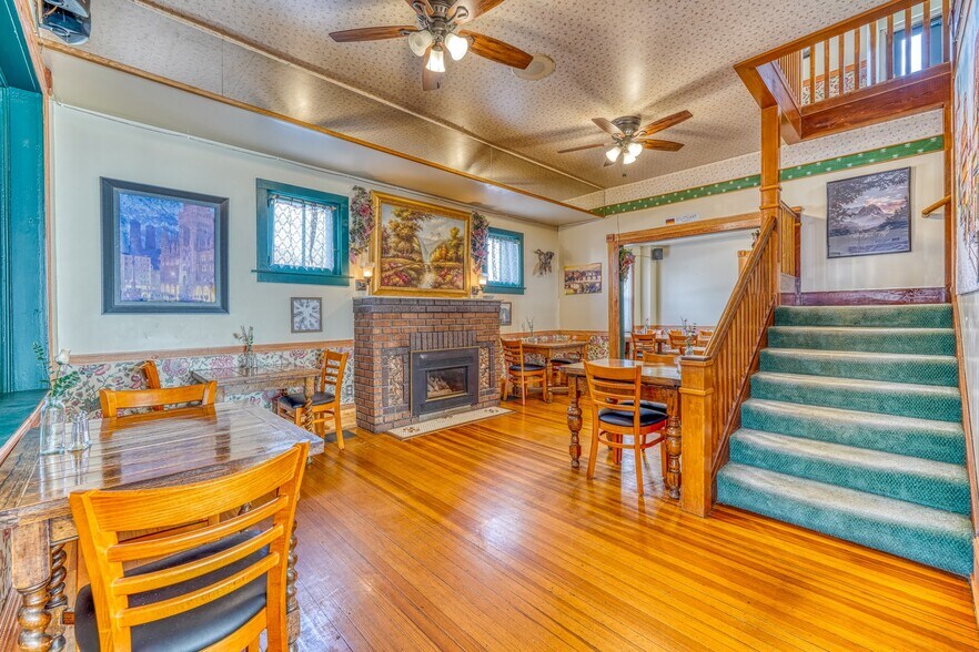 More Photos Of 512 Royal Gorge Blvd, Canon City Restaurant For Sale