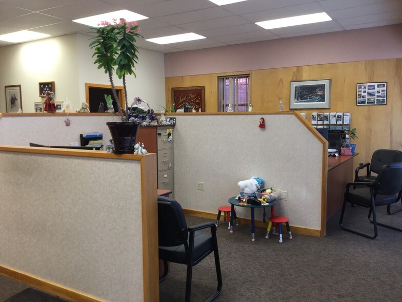 More Photos Of 80 N Main St, Wellsville General Retail For Lease