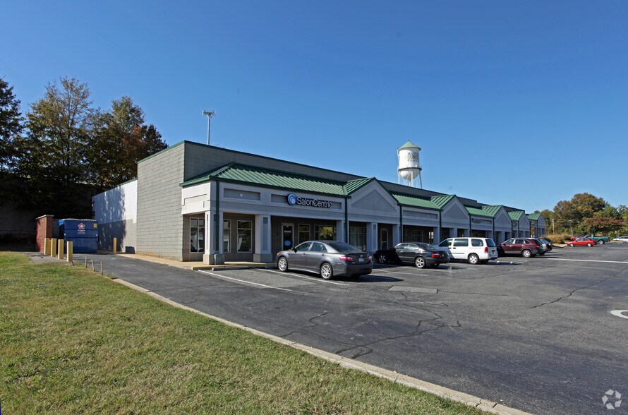 Primary Photo Of 230-254 E Garrison Blvd, Gastonia Storefront For Lease