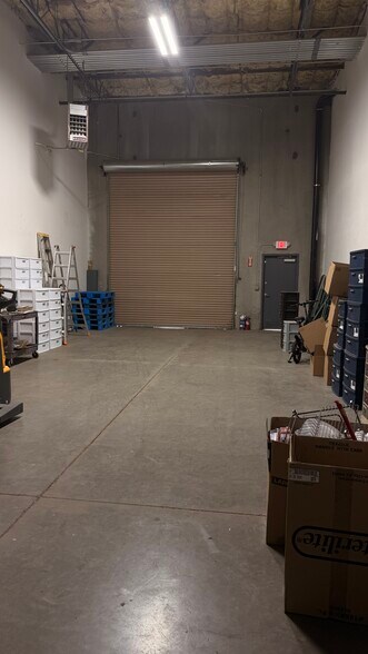 More Photos Of 595 E Brooks Ave, North Las Vegas Warehouse For Lease