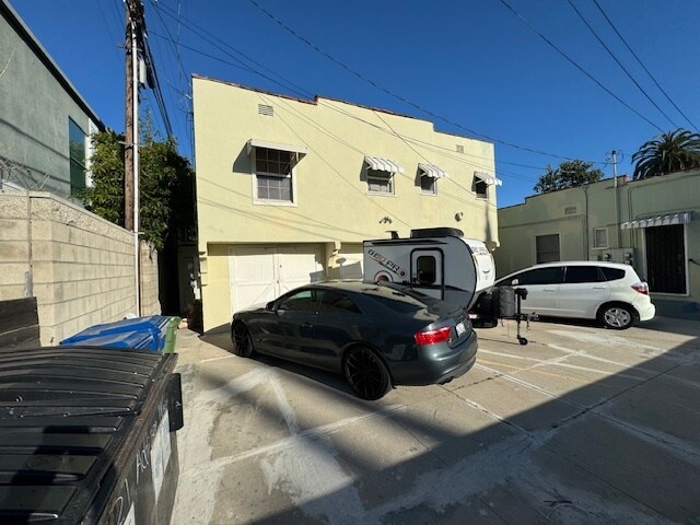 More Photos Of 2221-2229 Addison Way, Los Angeles Apartments For Sale