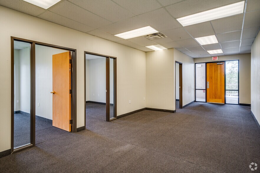 More Photos Of 2550 N Thunderbird Cir, Mesa Office For Sale