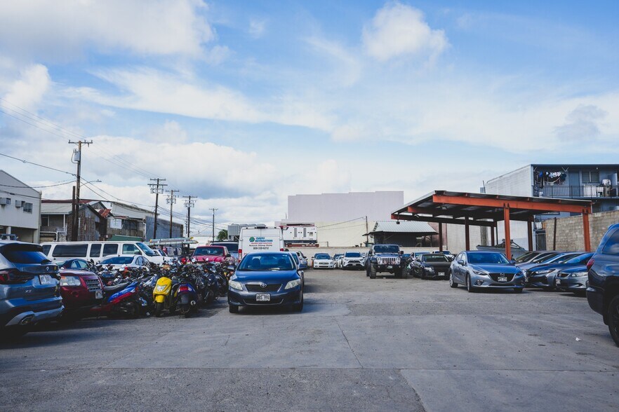 More Photos Of 222 Kalihi St, Honolulu Land For Lease