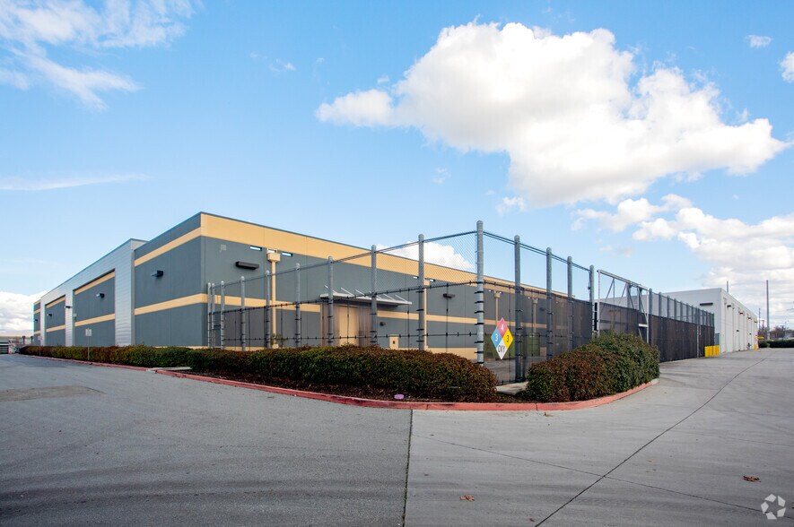 More Photos Of 750 Newhall Dr, San Jose General Retail For Lease