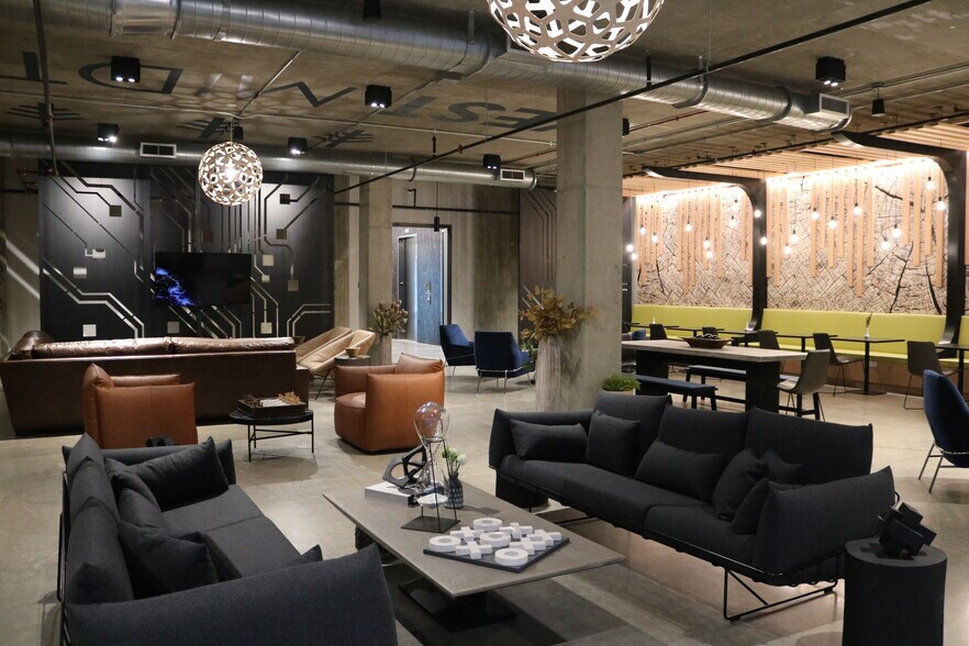 More Photos Of 383 17th St NW, Atlanta Office For Lease