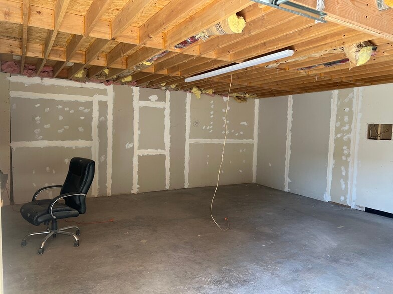 More Photos Of 12301 McNulty Rd, Philadelphia Warehouse For Lease