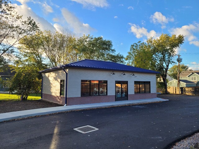 Primary Photo Of 1450 Ridge, West Seneca General Retail For Sale