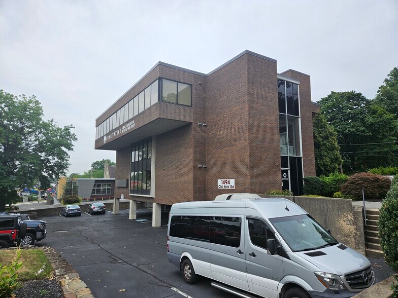 More Photos Of 1494 Old York Rd, Abington Township Medical For Sale