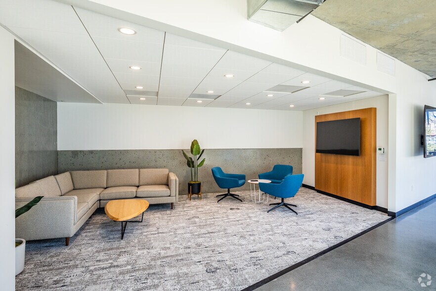 More Photos Of 610 Walnut St, Redwood City Office For Lease
