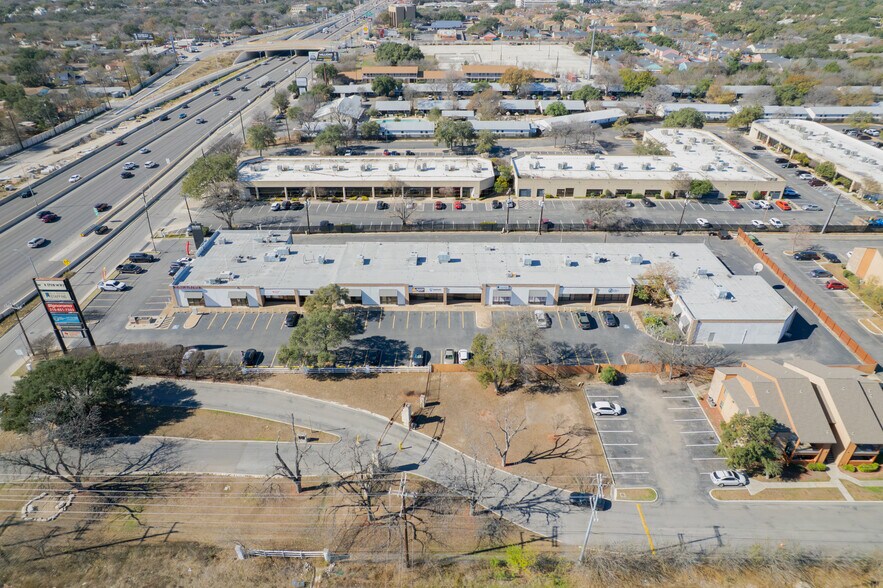 More Photos Of 2411 NE Loop 410, San Antonio Research And Development For Lease