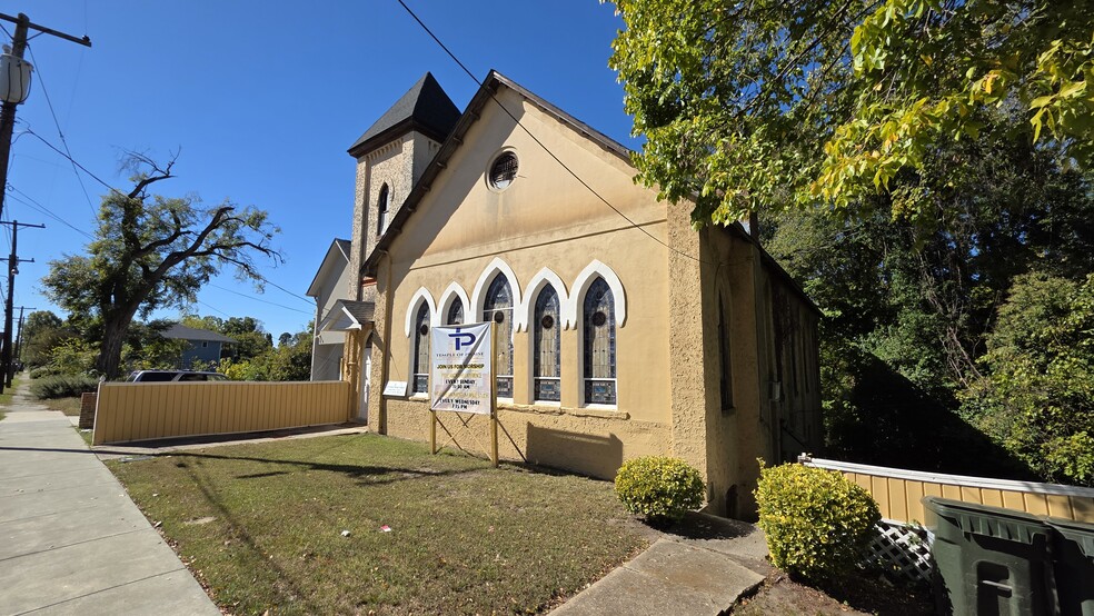 More Photos Of 708 Kent St, Durham Religious Facility For Sale