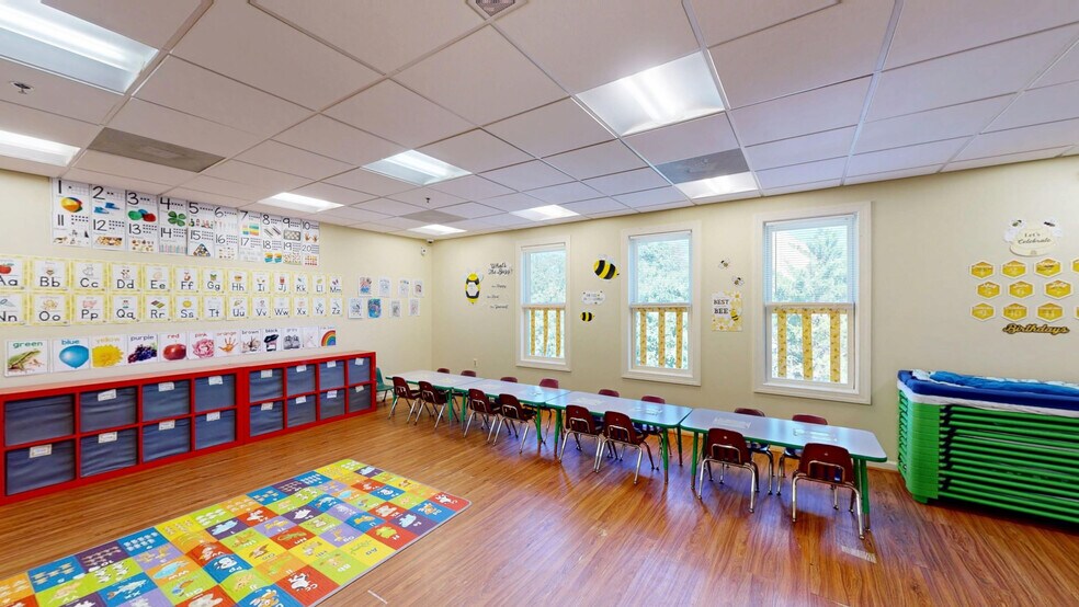 More Photos Of 3538 Moncure Ave, Falls Church Daycare Center For Sale