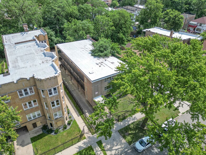 More Photos Of 7727 S Colfax Ave, Chicago Apartments For Sale