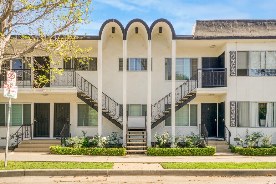 Primary Photo Of 3115 Ivy St, Los Angeles Apartments For Sale