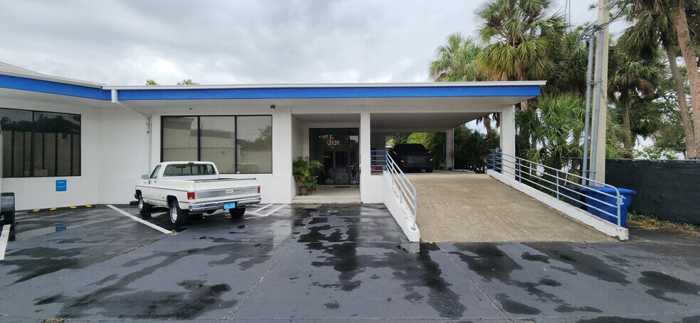 More Photos Of 3120-3131 E Riverside Dr, Fort Myers Research And Development For Sale