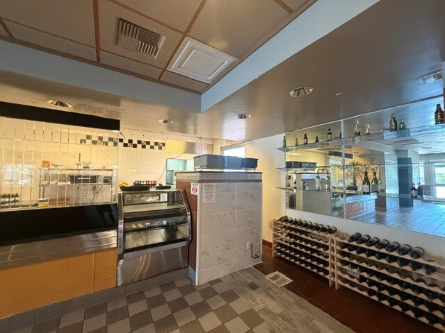 More Photos Of 13312 Lincoln Way, Auburn Fast Food For Sale