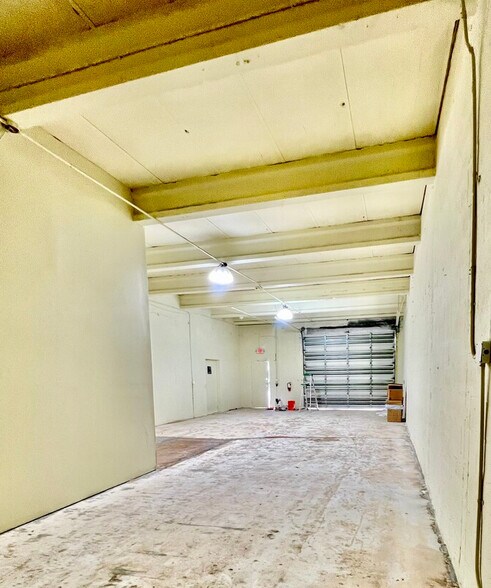 More Photos Of 3257 NW 7th Avenue Cir, Miami Light Distribution For Lease