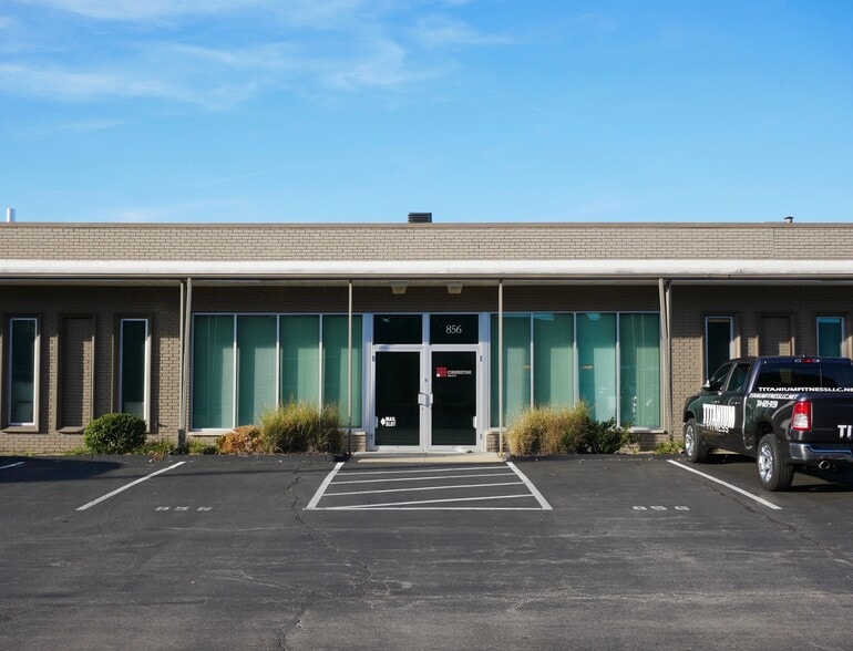 Primary Photo Of 850-860 Hanley Industrial Ct, Brentwood Warehouse For Lease