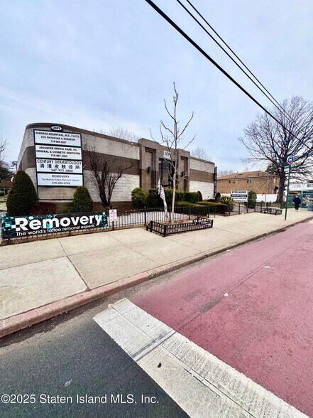 More Photos Of 2691 Hylan Blvd, Staten Island Medical For Lease