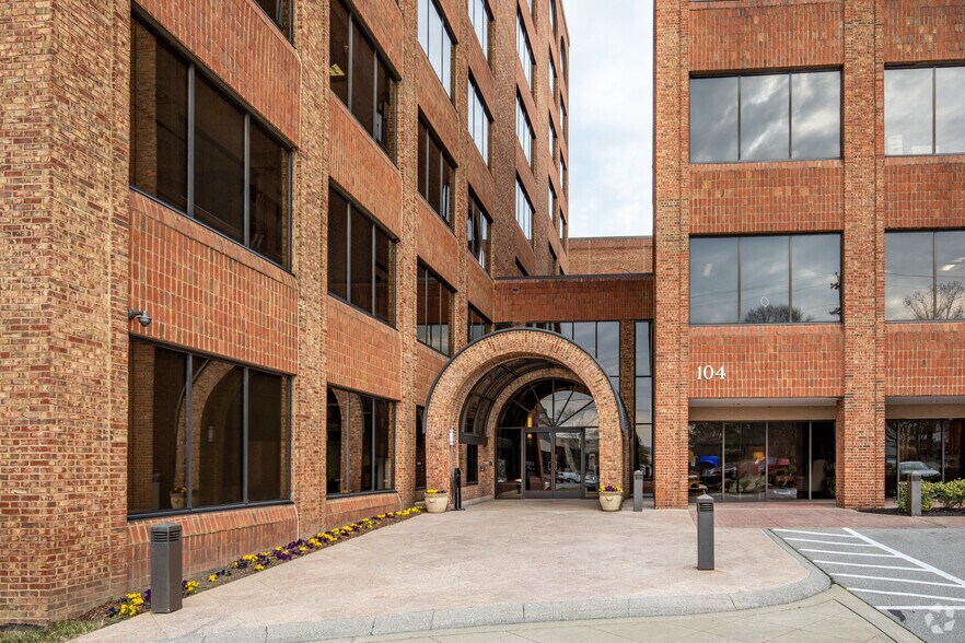 More Photos Of 102 Woodmont Blvd, Nashville Office For Lease