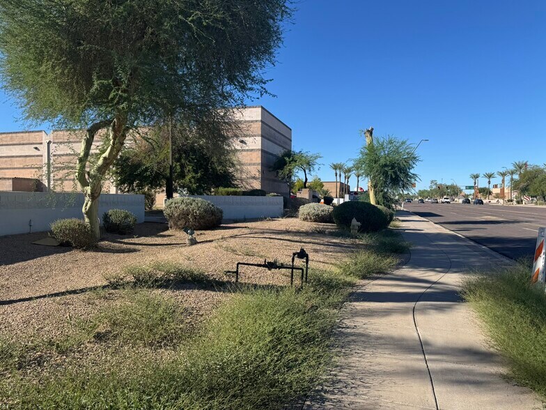 More Photos Of 1361 N Alma School Rd, Chandler Restaurant For Lease