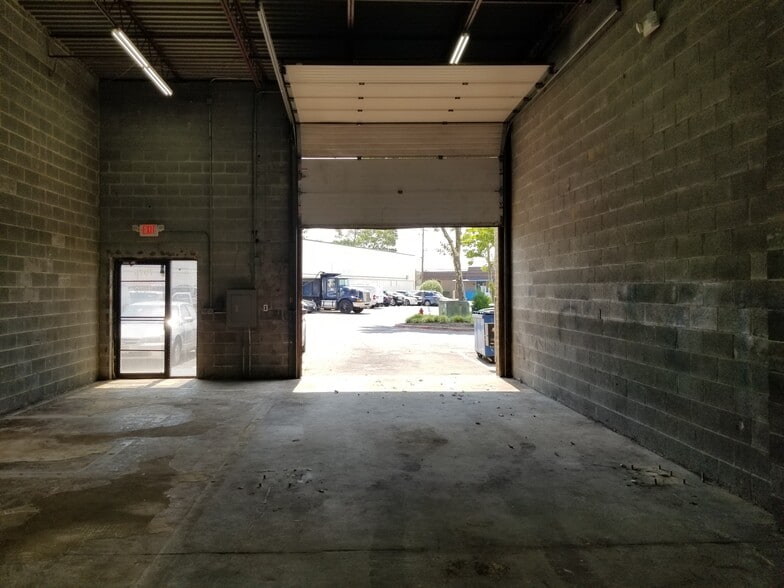 More Photos Of 7950-7978 Cryden Way, Forestville Light Distribution For Lease
