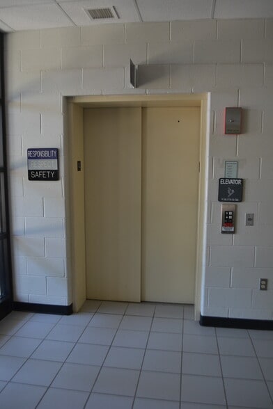 More Photos Of 500 N 4th Ave, Wausau Specialty For Sale