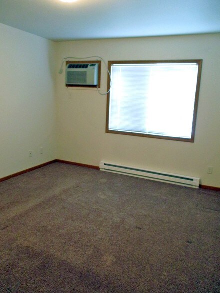 More Photos Of 5180 Lincoln Rd, Lincoln Apartments For Sale