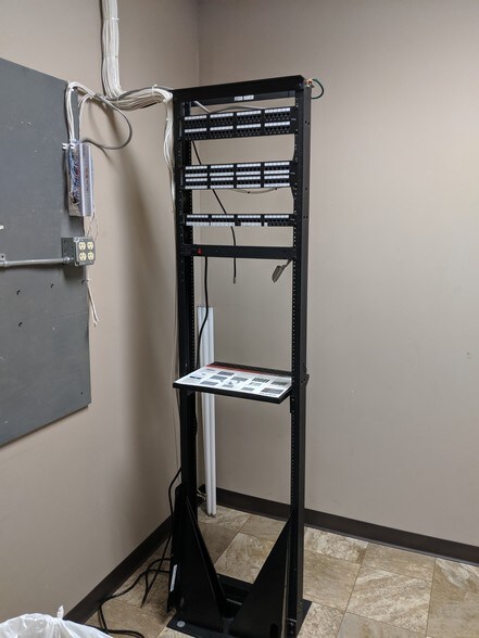 More Photos Of 303 1st Ave NE, Faribault Coworking Space